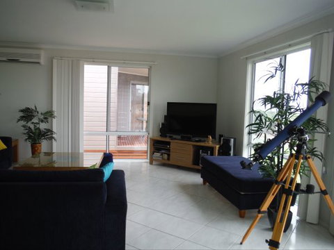 Sea Escape - Nelsons Bay Accommodation 1