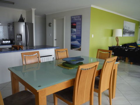 Sea Escape - Nelsons Bay Accommodation 2