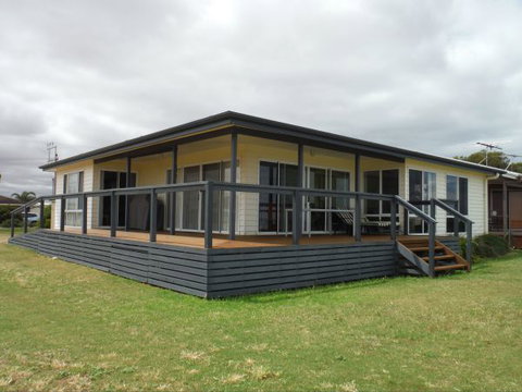 Sea Escape - Nelsons Bay Accommodation 3