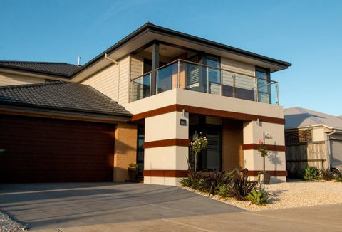 Sea Escape - Nelsons Bay Accommodation 4