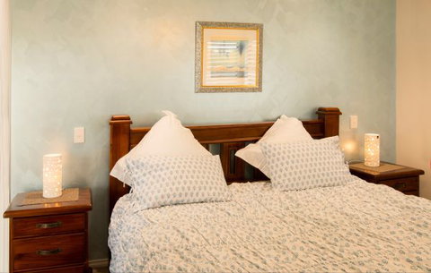 Sea Escape - Nelsons Bay Accommodation 12