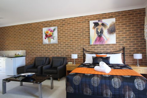 Top Of The Town Motor Inn Yackandandah - Accommodation Nelson Bay 0