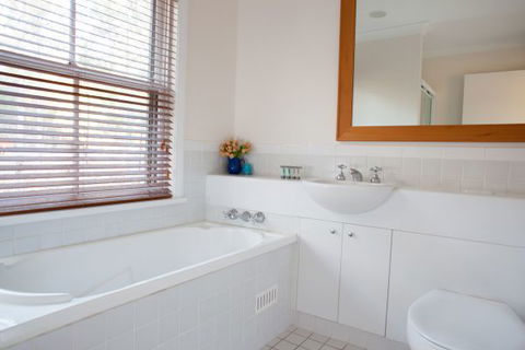 Villa Malbec - Accommodation Nelson Bay 7