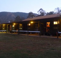 Christmas Creek Cafe and Cabins - Accommodation Nelson Bay