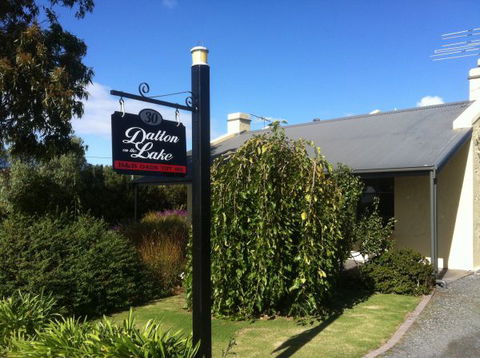 Dalton On The Lake - Accommodation Nelson Bay 5