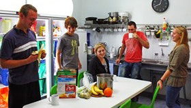 Adelaide Backpackers Inn - Accommodation Nelson Bay 0