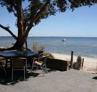 Undercurrent - Nelsons Bay Accommodation