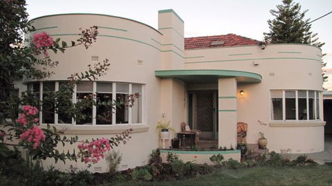 B&B Wodonga - Art Deco Accommodation - Accommodation Nelson Bay 0