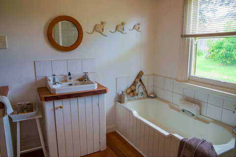 Baileys Lane - Accommodation Nelson Bay 7