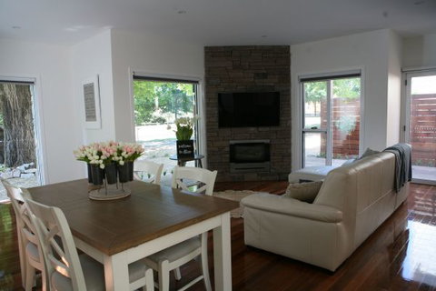 Beyond Bliss Guesthouse Two - Accommodation Nelson Bay 1