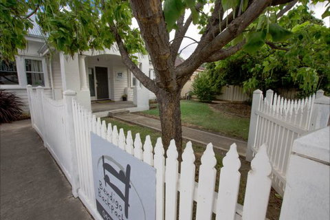 Bendigo Backpackers - Accommodation Nelson Bay 1