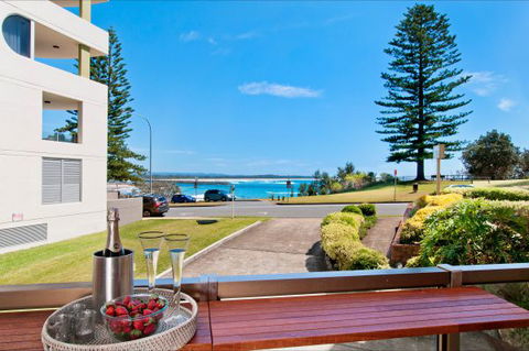 Beauty At The Beach - Accommodation Nelson Bay 0