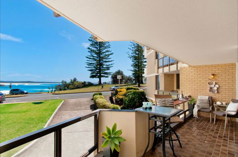 Beauty At The Beach - Accommodation Nelson Bay 1