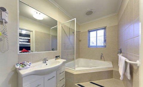 Comfort Inn And Suites Georgian - Accommodation Nelson Bay 3