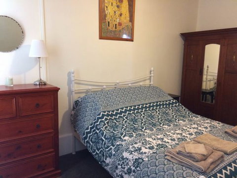 Corryong Holiday Cottages - Sportsview - Accommodation Nelson Bay 3