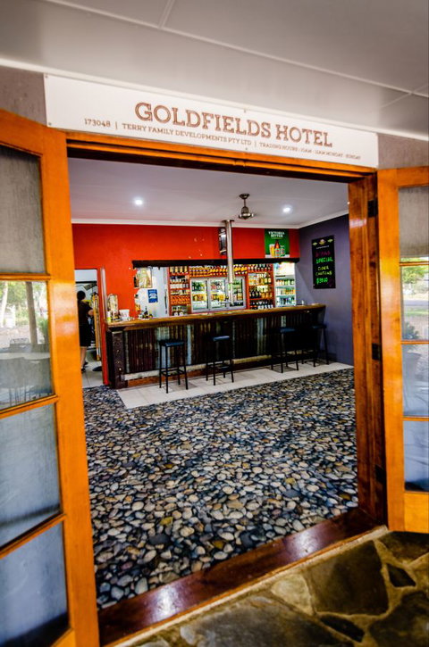Goldfields Hotel And Finnigan's Rest - Accommodation Nelson Bay 3