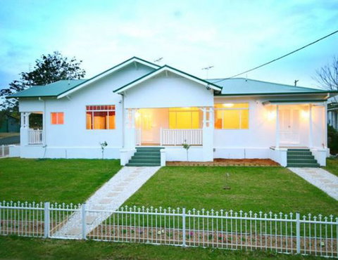 Grand Central Suites - Accommodation Nelson Bay 0