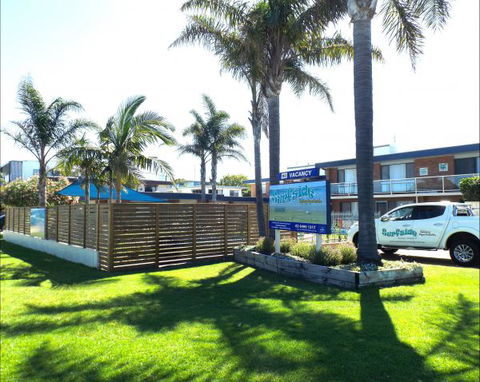 Surfside Holiday Apartments - Accommodation Nelson Bay 0
