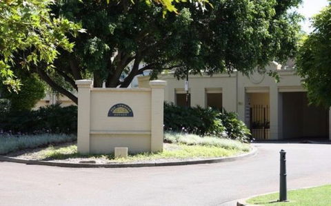 The Lombard Estate Sydney - Accommodation Nelson Bay 0