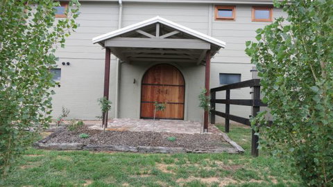 The Loch Barn - Accommodation Nelson Bay 0