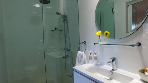 The Ridge Retreat Mollymook - Accommodation Nelson Bay 9