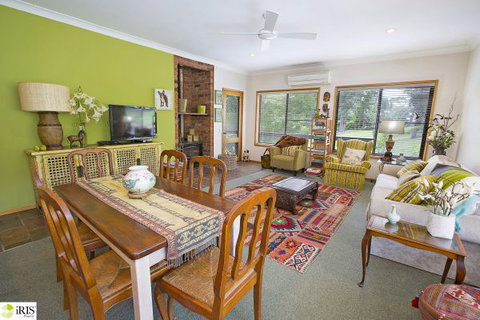 The Maples - Accommodation Nelson Bay 1