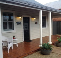 Thelma's Temora - Accommodation Nelson Bay