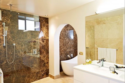 The Suites, Villa Belgravia - Accommodation Nelson Bay 2