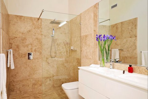 The Suites, Villa Belgravia - Accommodation Nelson Bay 8