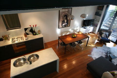 Two Five Zero / Richmond - Accommodation Nelson Bay 3