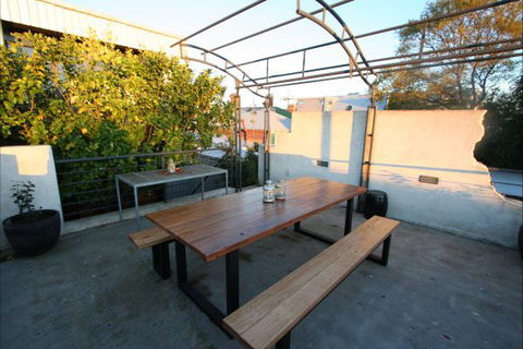 Two Five Zero / Richmond - Accommodation Nelson Bay 9