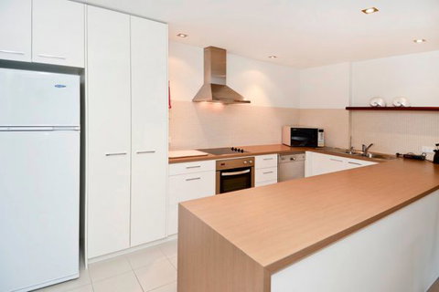 Unit 5 Wyuna Queenscliff - Nelsons Bay Accommodation 3