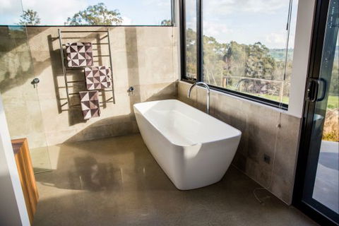 Vivere Retreat - Accommodation Nelson Bay 3