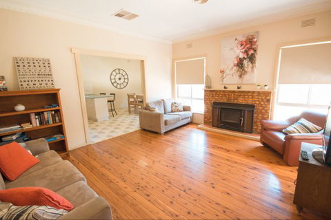 Wang Stays And Short Stops - Accommodation Nelson Bay 5