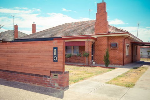 Wang Stays And Short Stops - Accommodation Nelson Bay 7