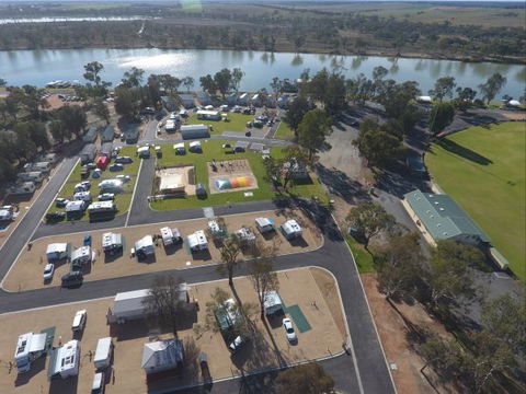 Waikerie Holiday Park - Accommodation Nelson Bay 3