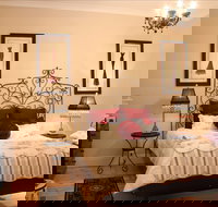 Azalea Cedar-Rose Villa - Accommodation Nelson Bay