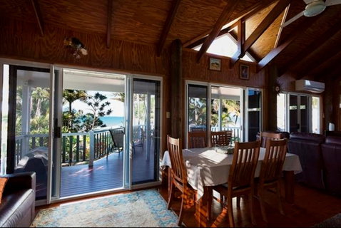 Beachfront Zilzie Holiday Home And Cottage - Accommodation Nelson Bay 2