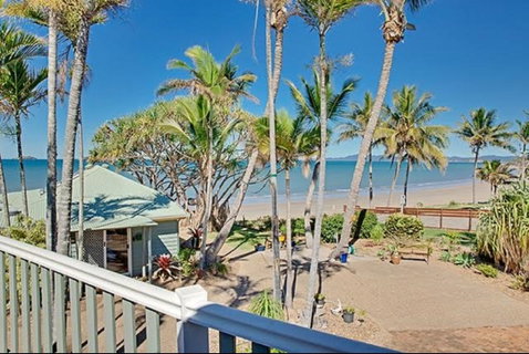 Beachfront Zilzie Holiday Home And Cottage - Accommodation Nelson Bay 7