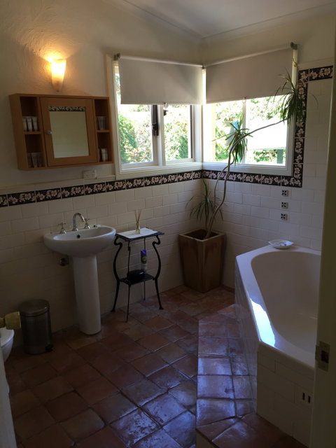 Dennis Cottage - Accommodation Nelson Bay 5