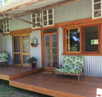 Fig Tree Retro Studio - Accommodation Nelson Bay