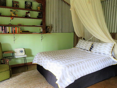 Fig Tree Retro Studio - Accommodation Nelson Bay 4