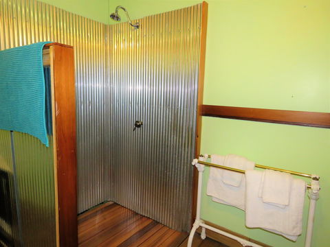 Fig Tree Retro Studio - Accommodation Nelson Bay 9