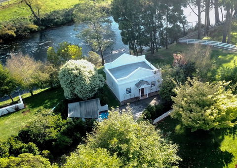 Forth River Cottage - Accommodation Nelson Bay 0