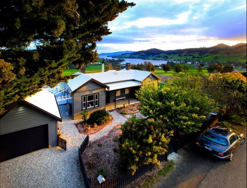 Frenchman's River - The Helmsman's House - Accommodation Nelson Bay 1