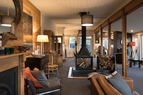 Frenchman's River - The Helmsman's House - Accommodation Nelson Bay 2