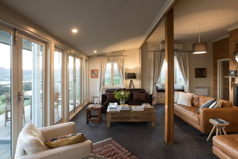 Frenchman's River - The Helmsman's House - Accommodation Nelson Bay 5