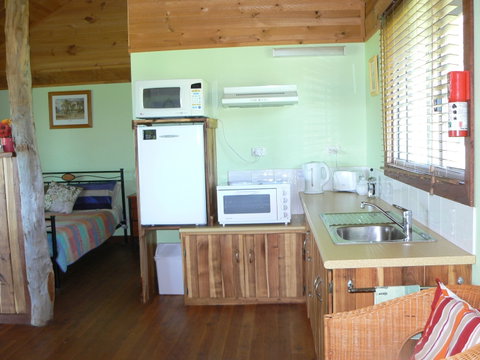Gaddleen Grove Cottages - Accommodation Nelson Bay 2