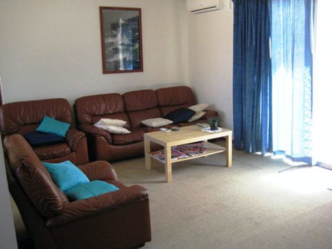 Laubelna's - Accommodation Nelson Bay 3