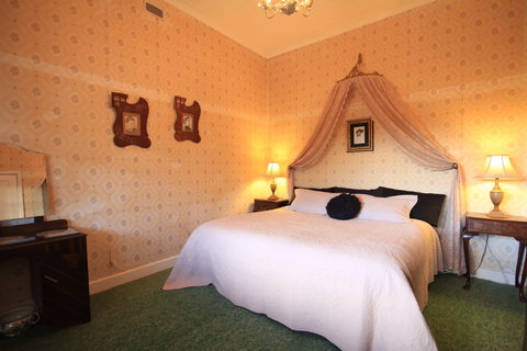 Rostrata Country House - Accommodation Nelson Bay 3